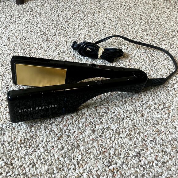 Vidal Sassoon Pro Gold VS189 Flat Iron Hair Straightener Adjustable 20 Settings - Picture 1 of 11
